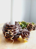 Kerzen-/Teelichthalter Tannzapfen